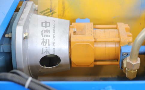 ZDPK-10025采用國內(nèi)一流品牌電機(jī)及油泵，動(dòng)力強(qiáng)勁，噪音低.jpg